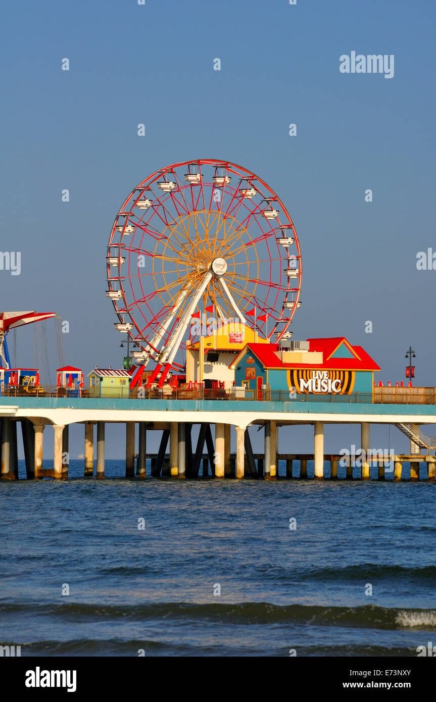 Walking distance to Pleasure Pier with it's restaurants and rides